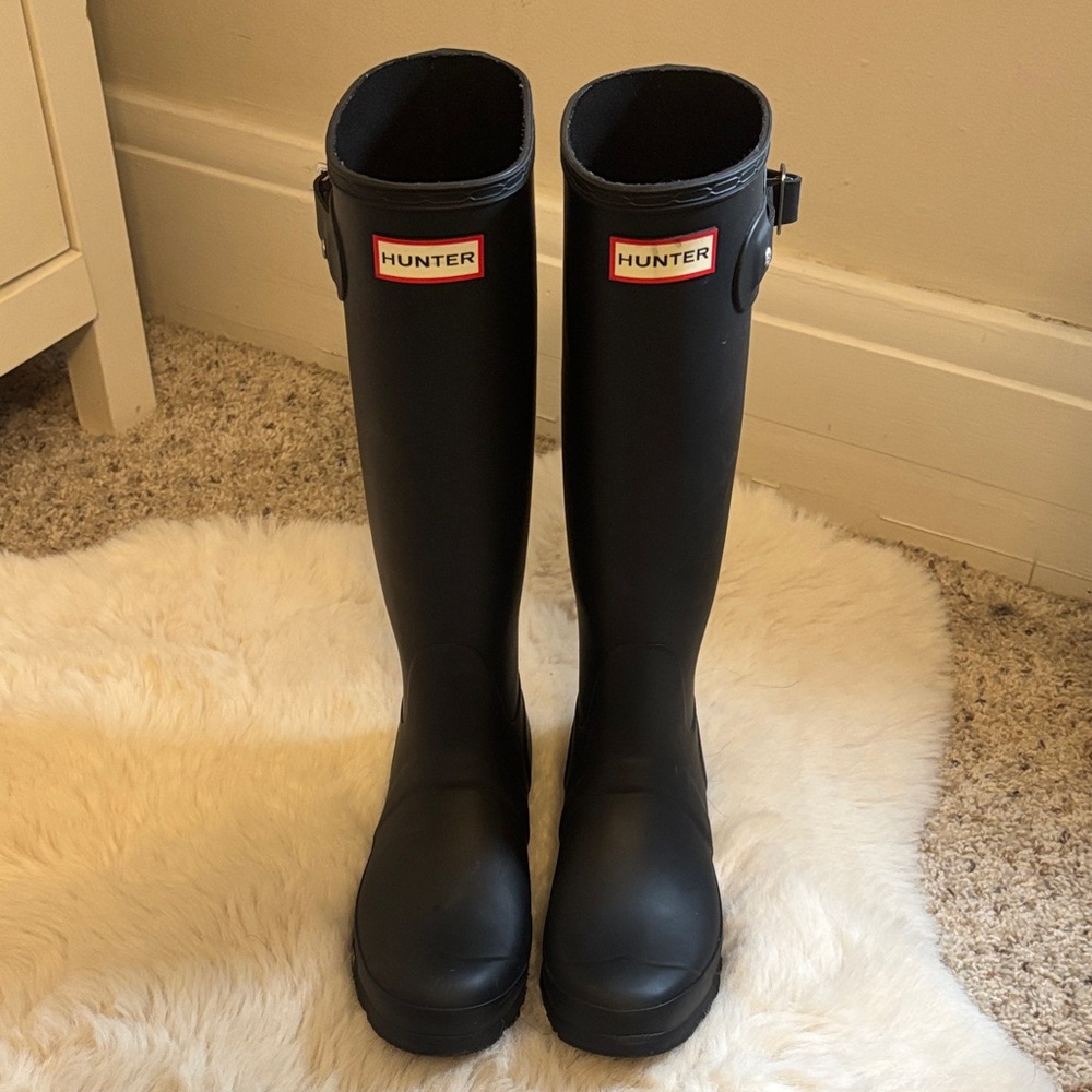 Hunter Black Tall Rain Boots
